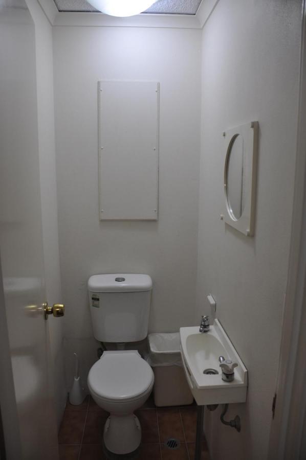Accommodation Sydney - Kent Street Sydney Cbd Top Floor 2 Bedroom Apartment With Balcony Exterior photo
